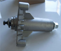 Spindle RH Husqvarna Catcher Mowers